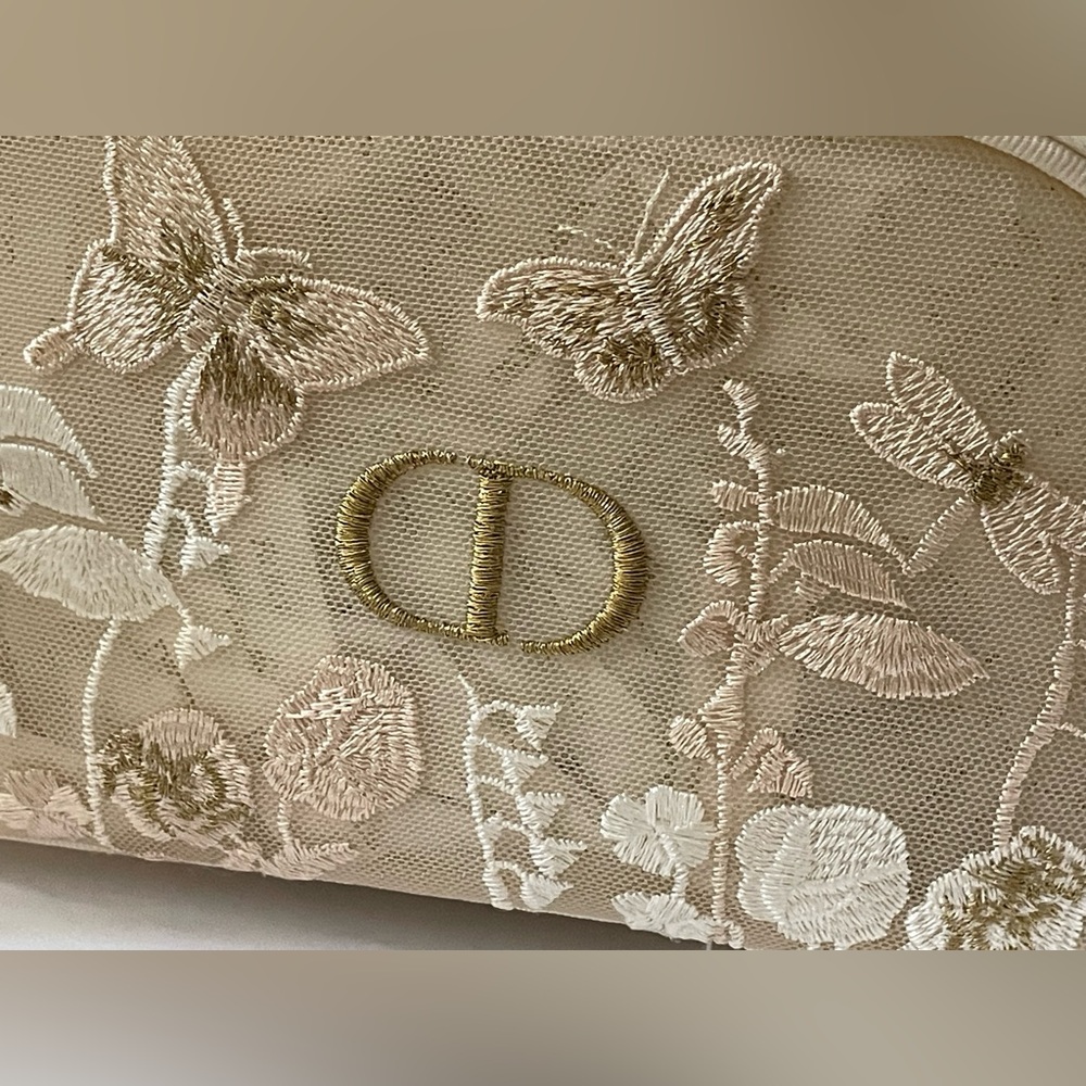 Dior Cream Cosmetic Bag with Butterfly Embroidery & Addict Lip Maximizer -NIB - Picture 5 of 8